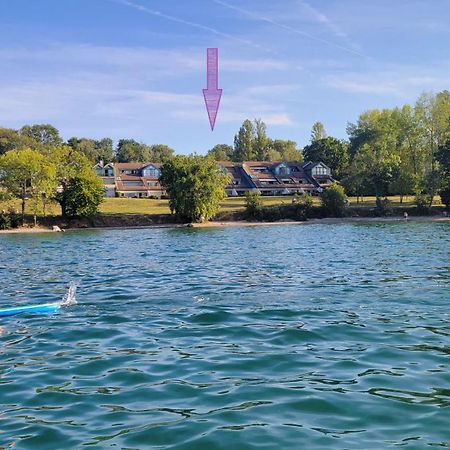 Lakefront. Appartement Pieds Dans L'Eau. View And Direct Access To The Lake. Anthy-sur-Leman Exteriör bild