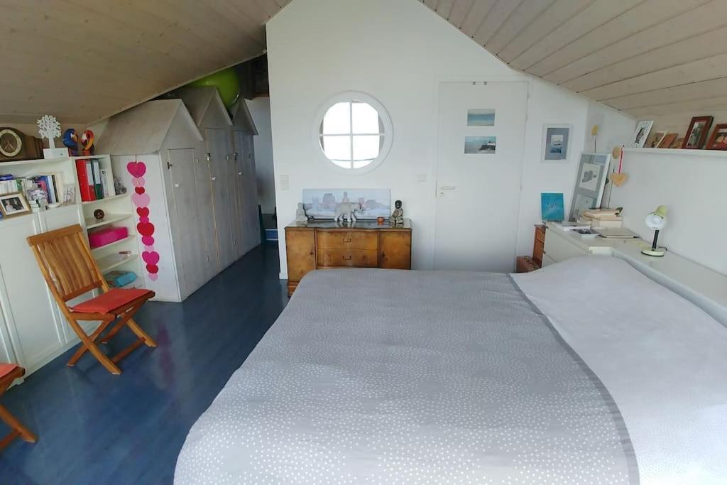 Lakefront. Appartement Pieds Dans L'Eau. View And Direct Access To The Lake. Anthy-sur-Leman Exteriör bild